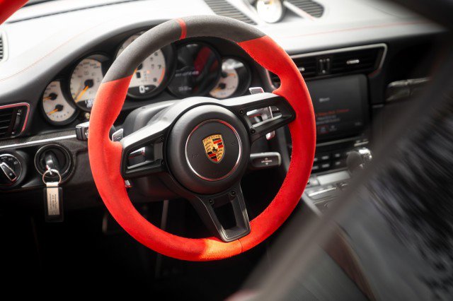 Used 2018 Porsche 911 GT2 RS RWD image 18