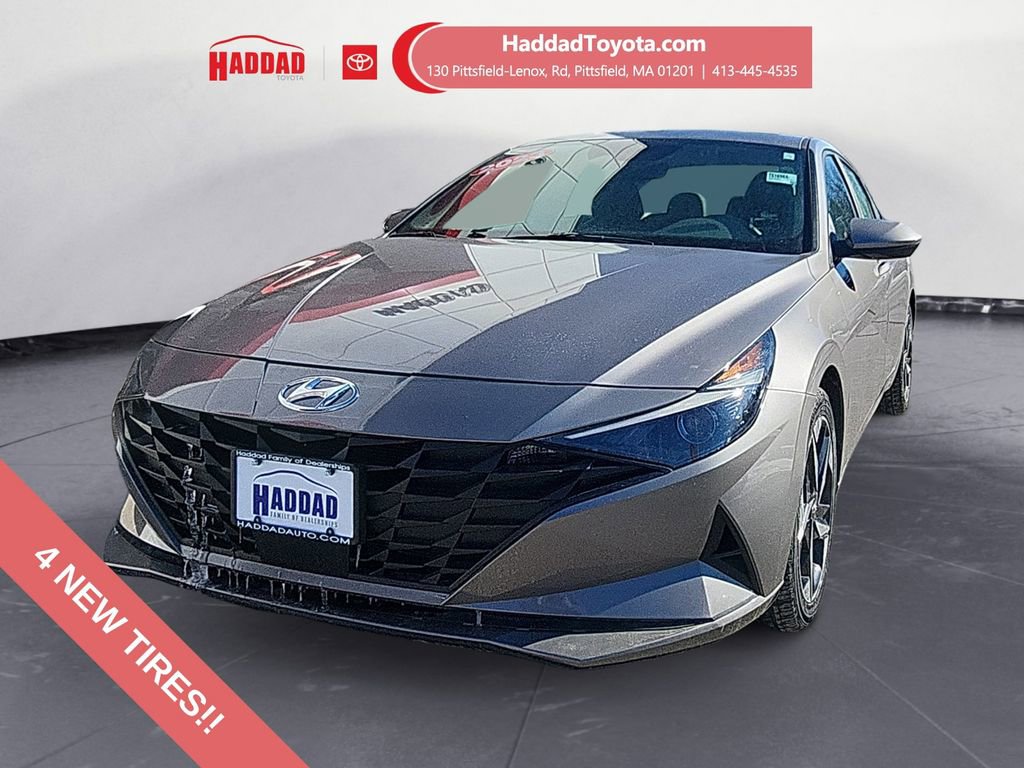 Used 2023 Hyundai Elantra SEL w/ Convenience Package image 1