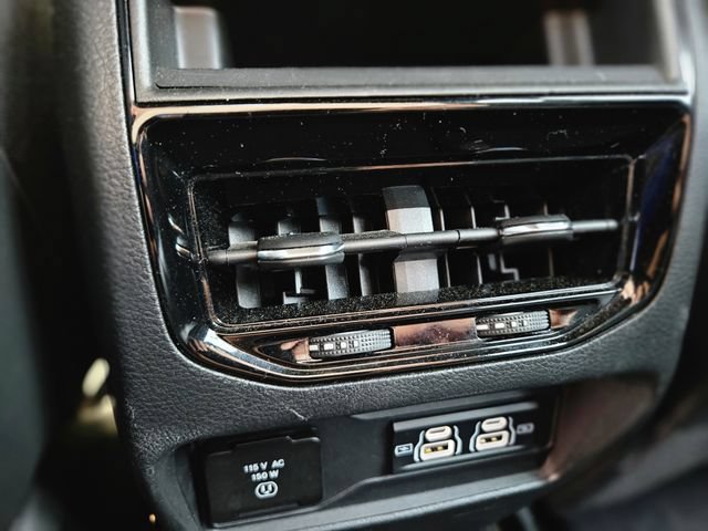 Used 2025 Jeep Grand Cherokee Altitude AWD/4WD image 27