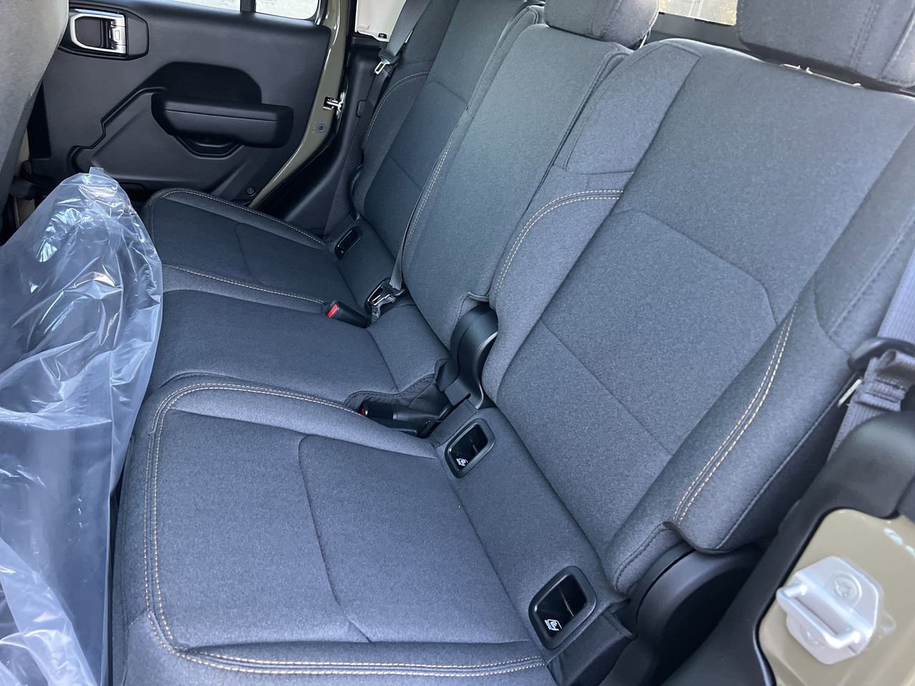 New 2026 Jeep Gladiator Sport AWD/4WD image 19