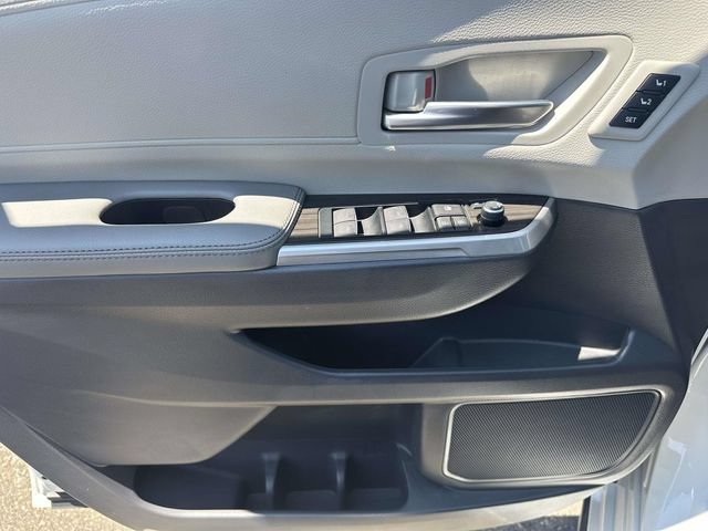 Used 2023 Toyota Sienna Limited AWD/4WD image 22