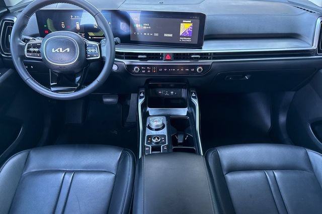 Certified 2025 Kia Sorento EX AWD/4WD image 18