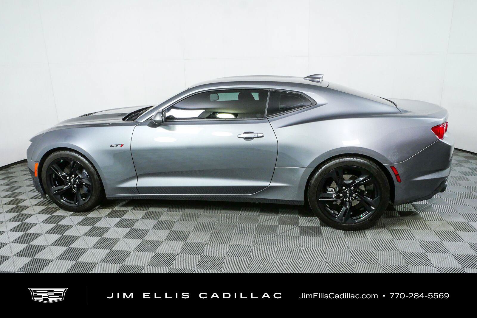 Used 2021 Chevrolet Camaro LT RWD image 25
