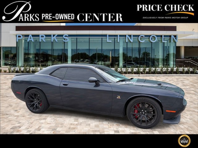 Used 2018 Dodge Challenger R/T Scat Pack w/ Dynamics Package RWD image 1