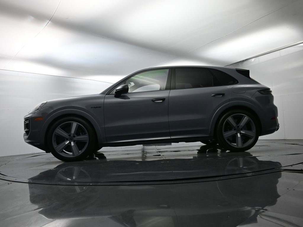 Used 2025 Porsche Cayenne Turbo image 51