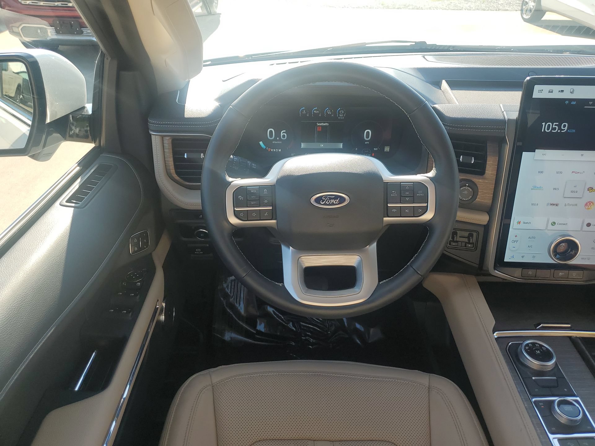 Used 2024 Ford Expedition Limited AWD/4WD image 18