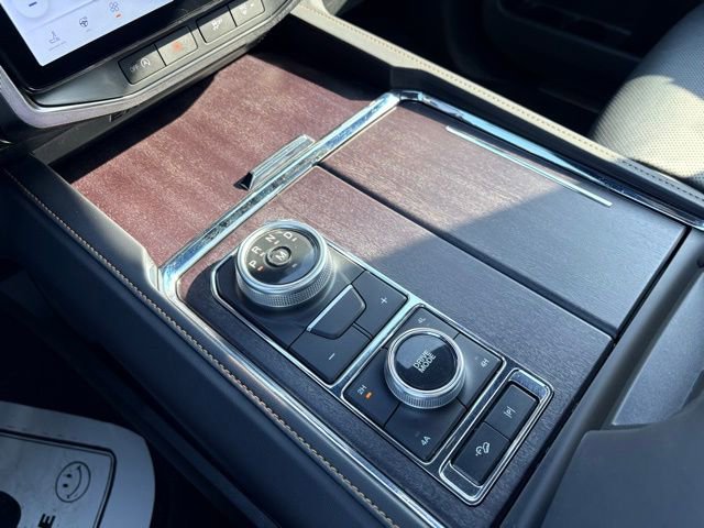 Used 2024 Ford Expedition Max Platinum AWD/4WD image 35