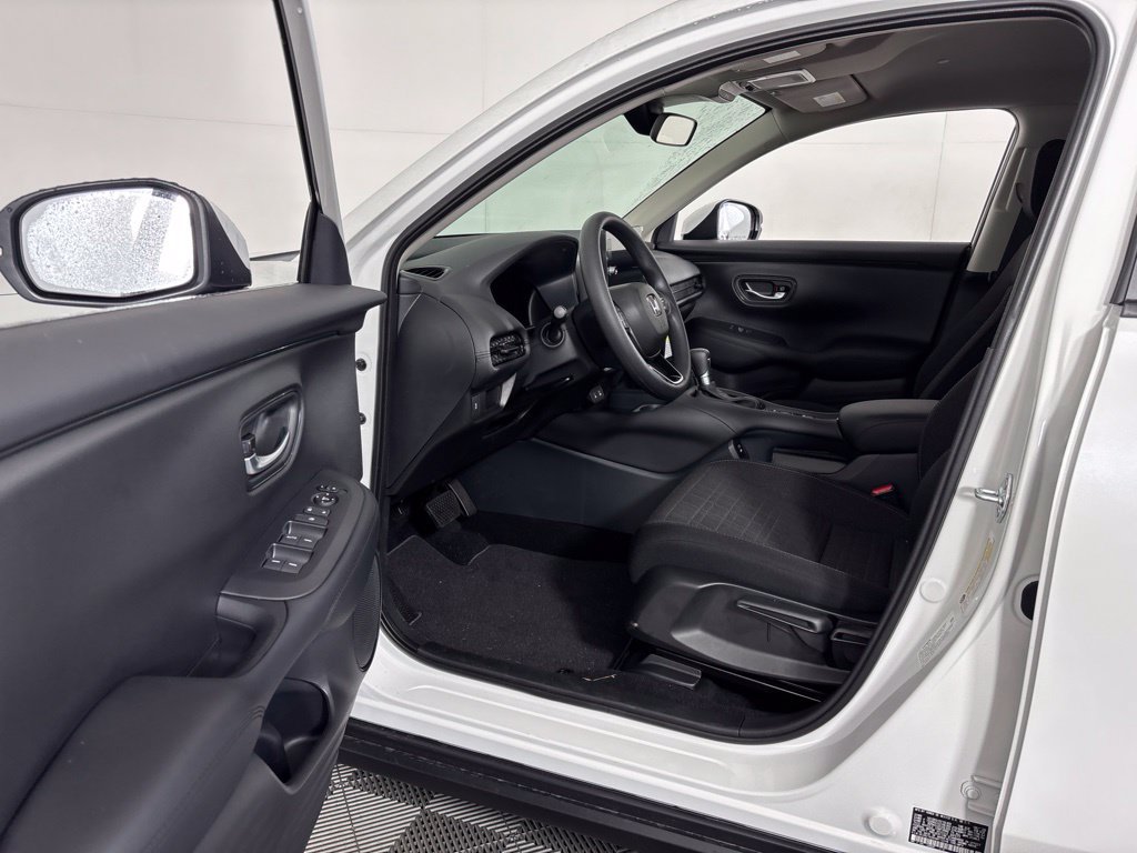 Used 2027 Honda HR-V LX image 22
