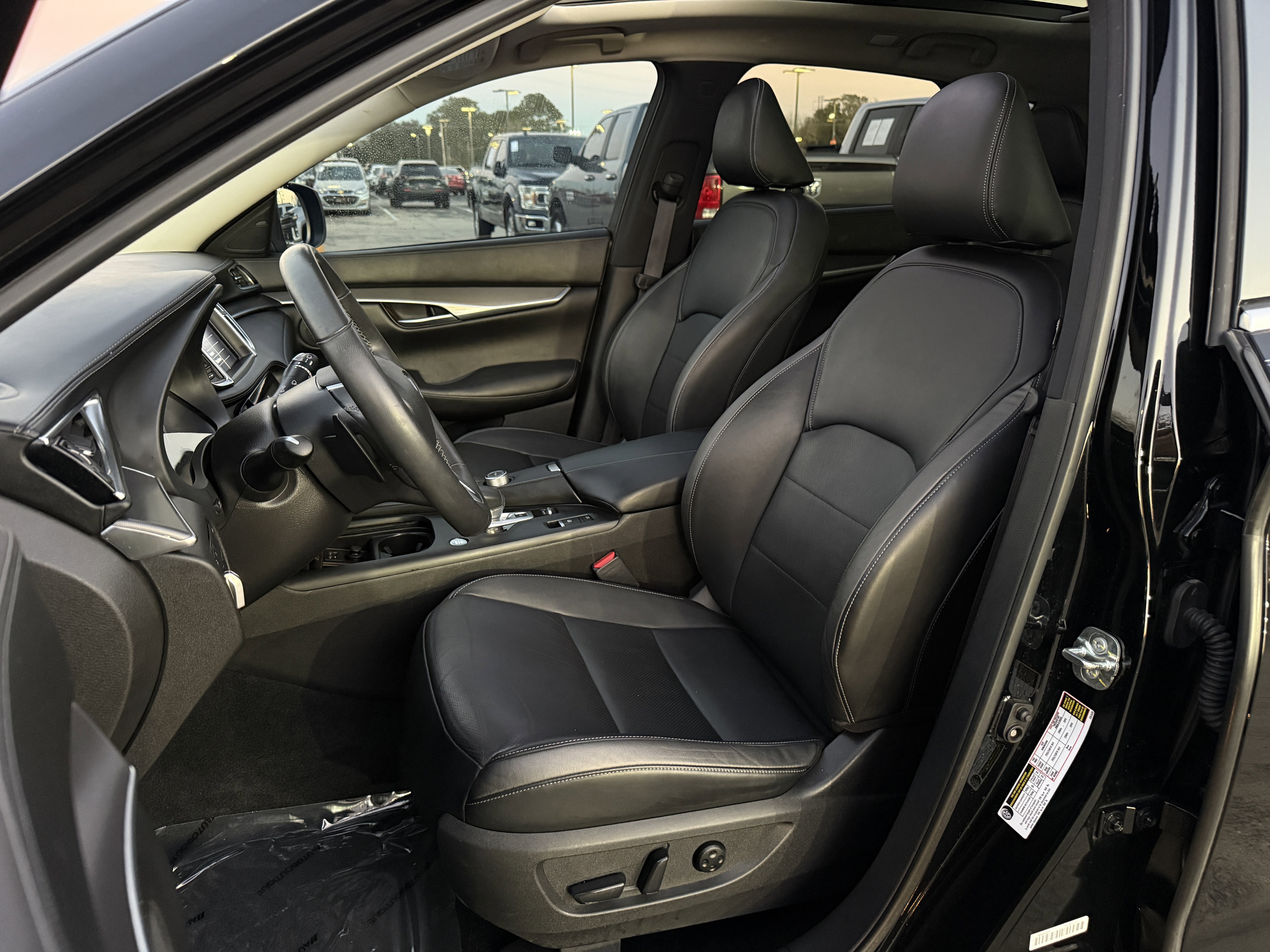 Used 2022 INFINITI QX50 Luxe FWD image 28