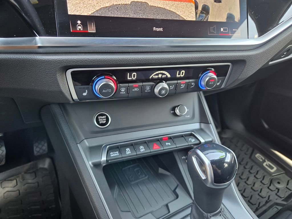 Used 2024 Audi Q3 2.0T Premium Plus w/ Premium Plus Package AWD/4WD image 27