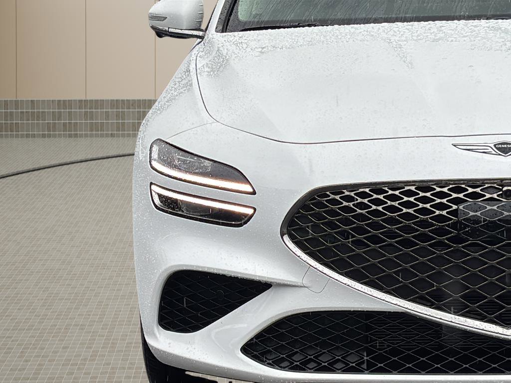 Used 2026 Genesis G70 2.5T Prestige image 10