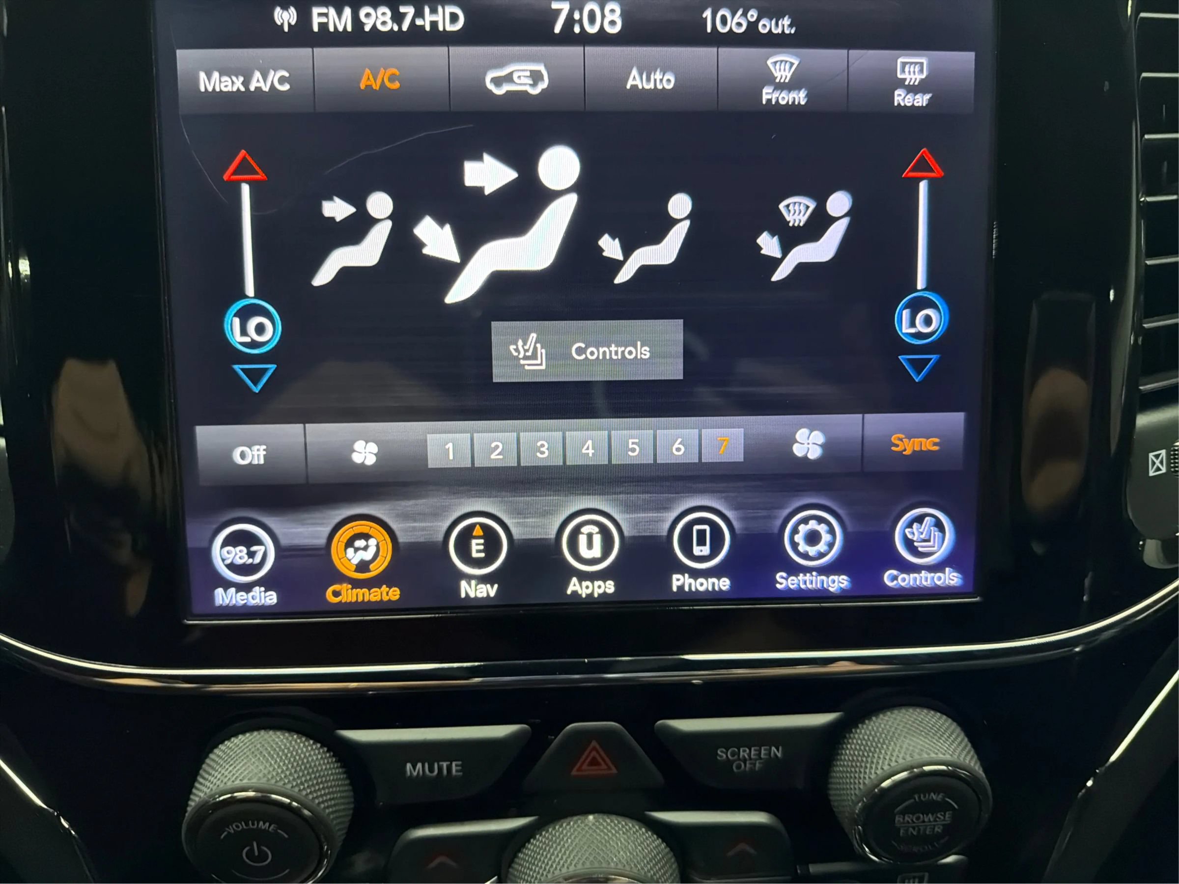 Used 2020 Jeep Grand Cherokee Trailhawk w/ Premium Lighting Group AWD/4WD image 23
