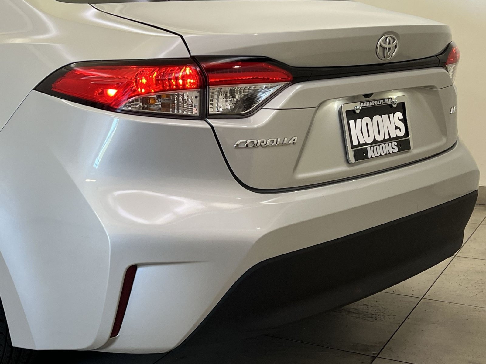 Used 2024 Toyota Corolla LE FWD image 29