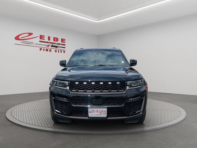 New 2026 Jeep Grand Cherokee Limited w/ Limited Altitude Package AWD/4WD image 11