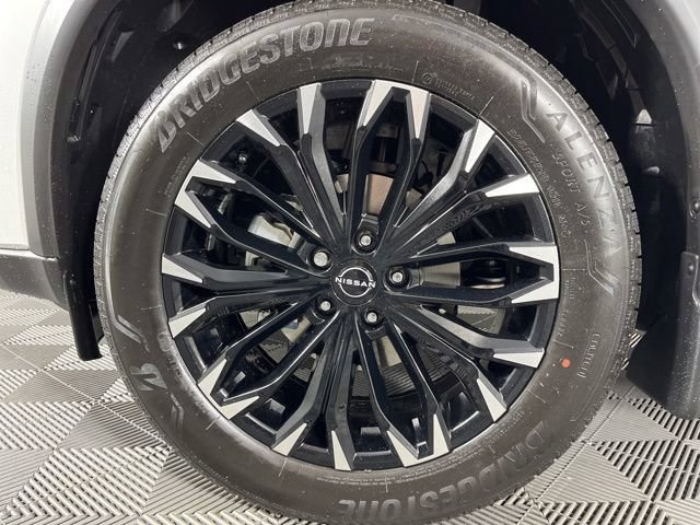 New 2026 Nissan Rogue Dark Armor FWD image 8