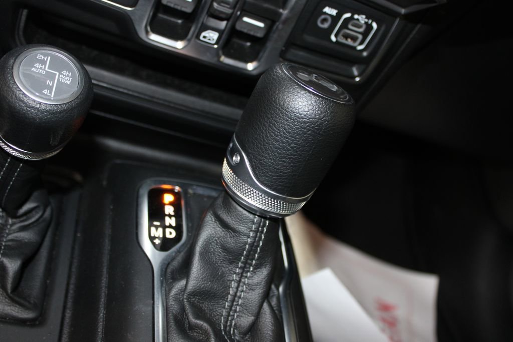 Used 2025 Jeep Wrangler Unlimited Sahara w/ Safety Group image 51