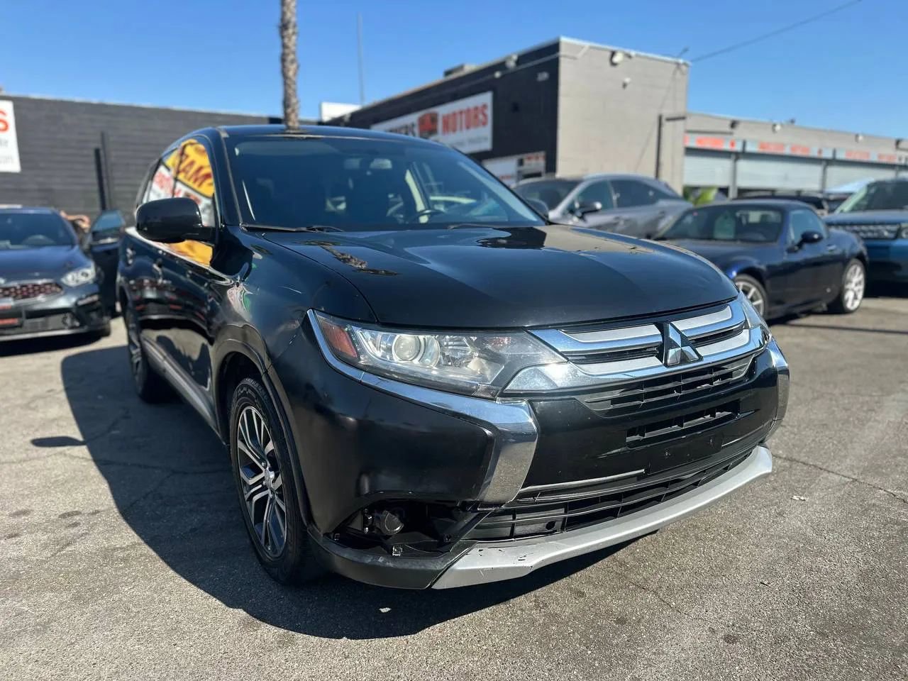 Used 2017 Mitsubishi Outlander ES image 44