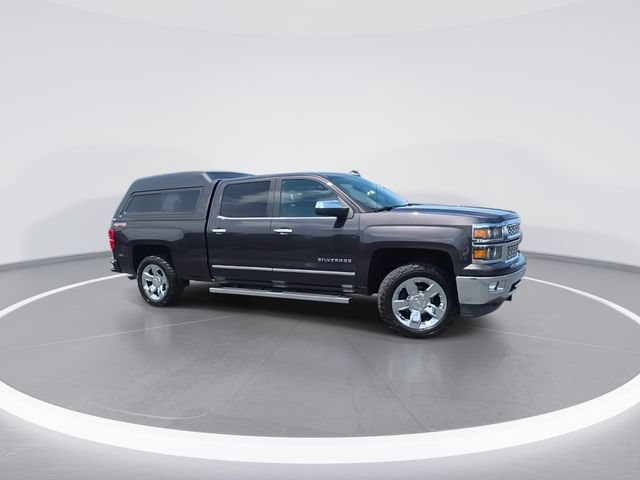 Used 2015 Chevrolet Silverado 1500 LTZ w/ LTZ Plus Package AWD/4WD image 2