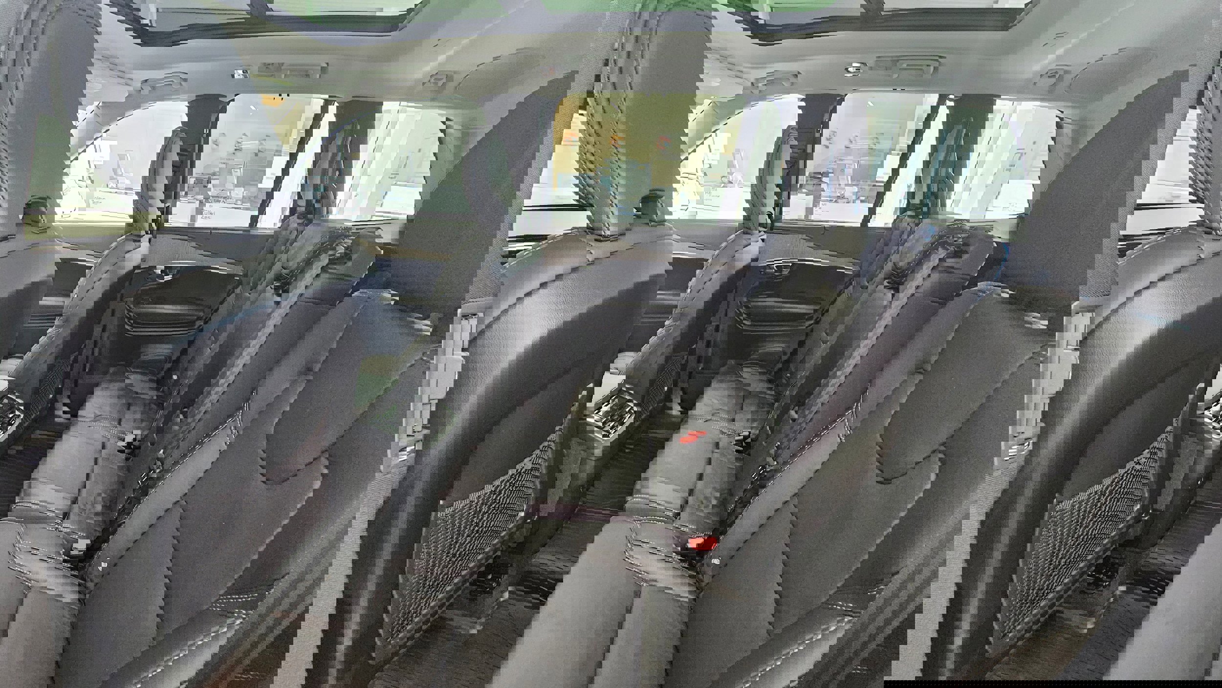 Certified 2022 Volvo XC90 T6 Inscription w/ Climate Package image 16