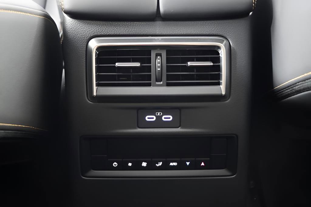 New 2025 MAZDA CX-70 3.3 Turbo w/ Premium Package AWD/4WD image 25