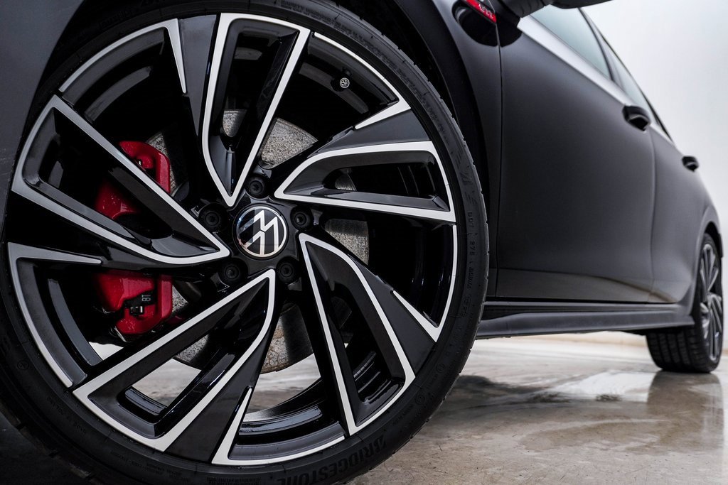 Used 2024 Volkswagen GTI Autobahn image 5