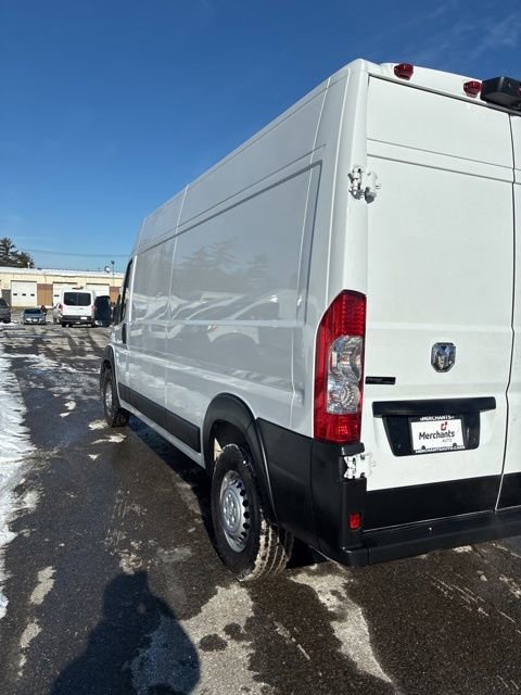 Used 2025 RAM ProMaster 2500 w/ Convenience Group image 3