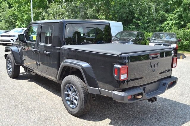 New 2026 Jeep Gladiator Sport AWD/4WD image 6