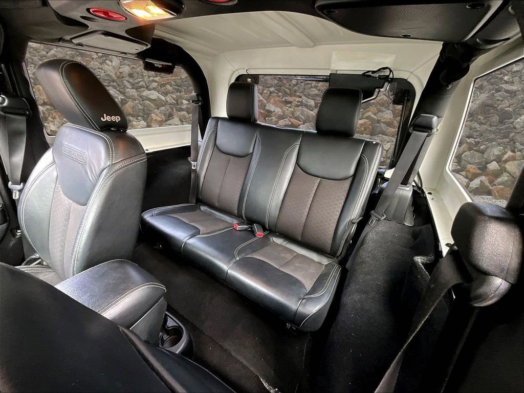 Used 2018 Jeep Wrangler Sport image 23