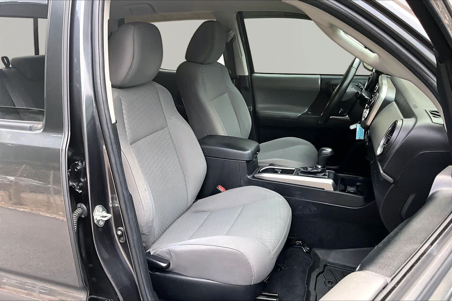Certified 2022 Toyota Tacoma SR5 w/ Technology Package RWD image 9