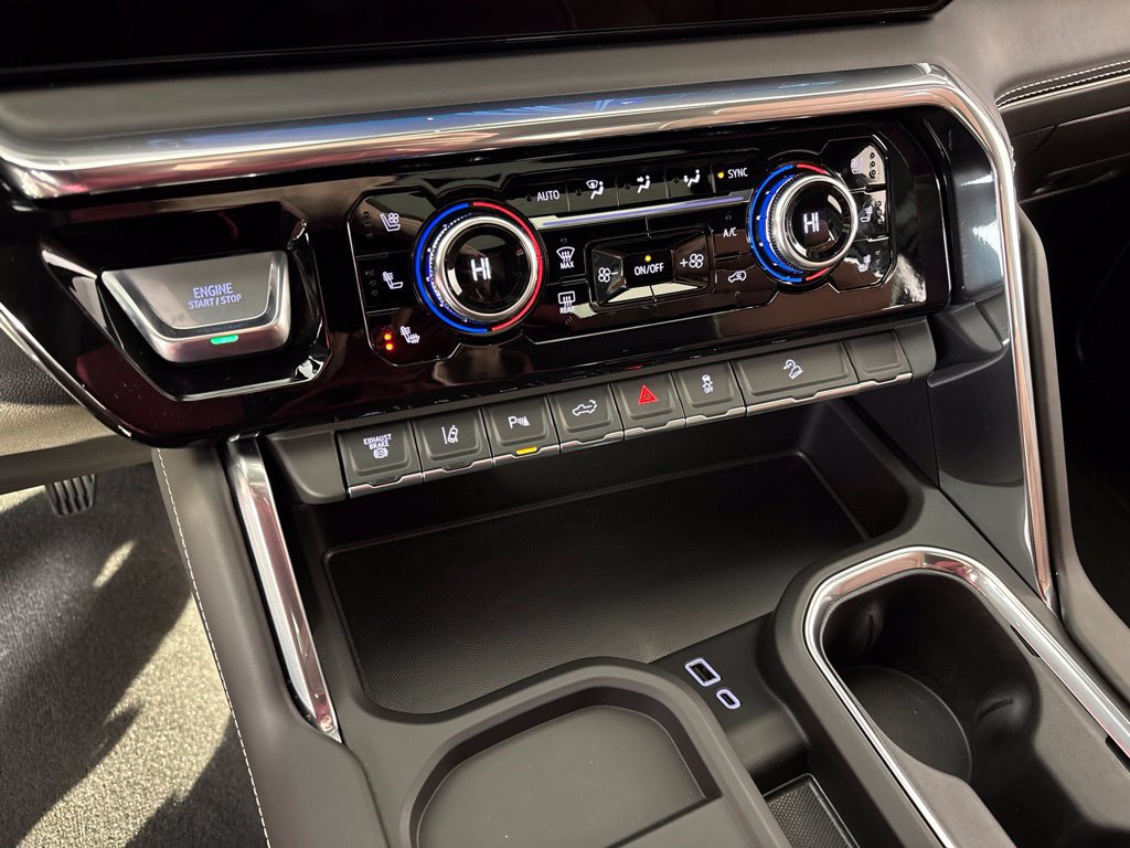 Certified 2026 GMC Sierra 2500 Denali Ultimate AWD/4WD image 37