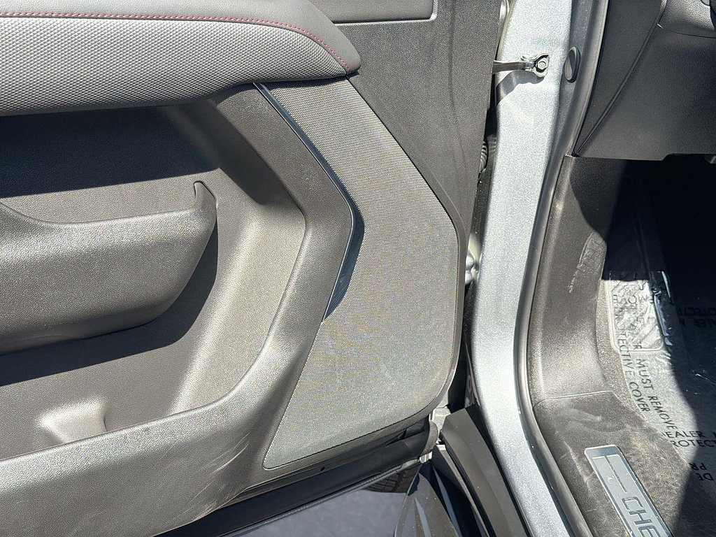 Used 2026 Chevrolet Suburban RST RWD image 19