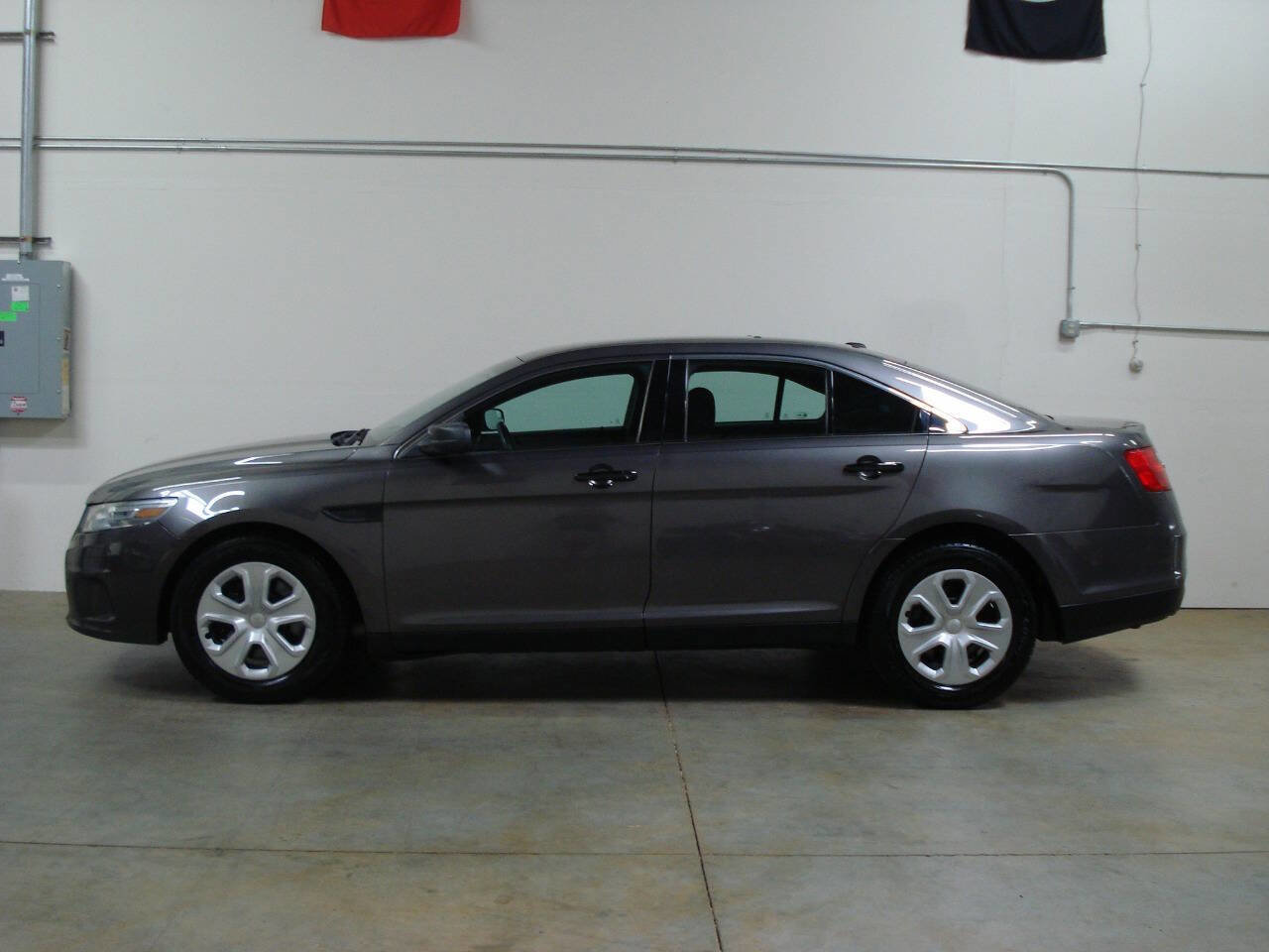 Used 2013 Ford Taurus Police Interceptor AWD w/ Ready For The Road Pkg image 1