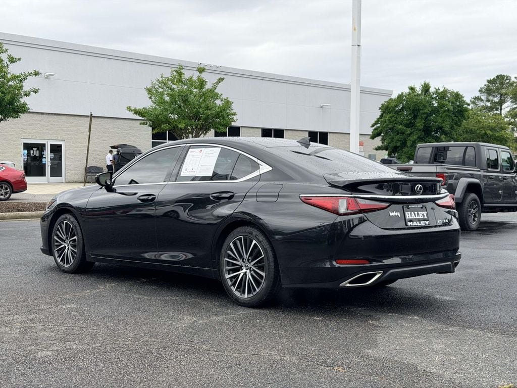 Used 2024 Lexus ES 350 w/ Premium Package FWD image 4