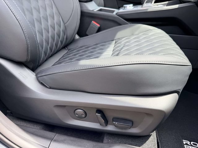 New 2026 Nissan Rogue Platinum AWD/4WD image 9