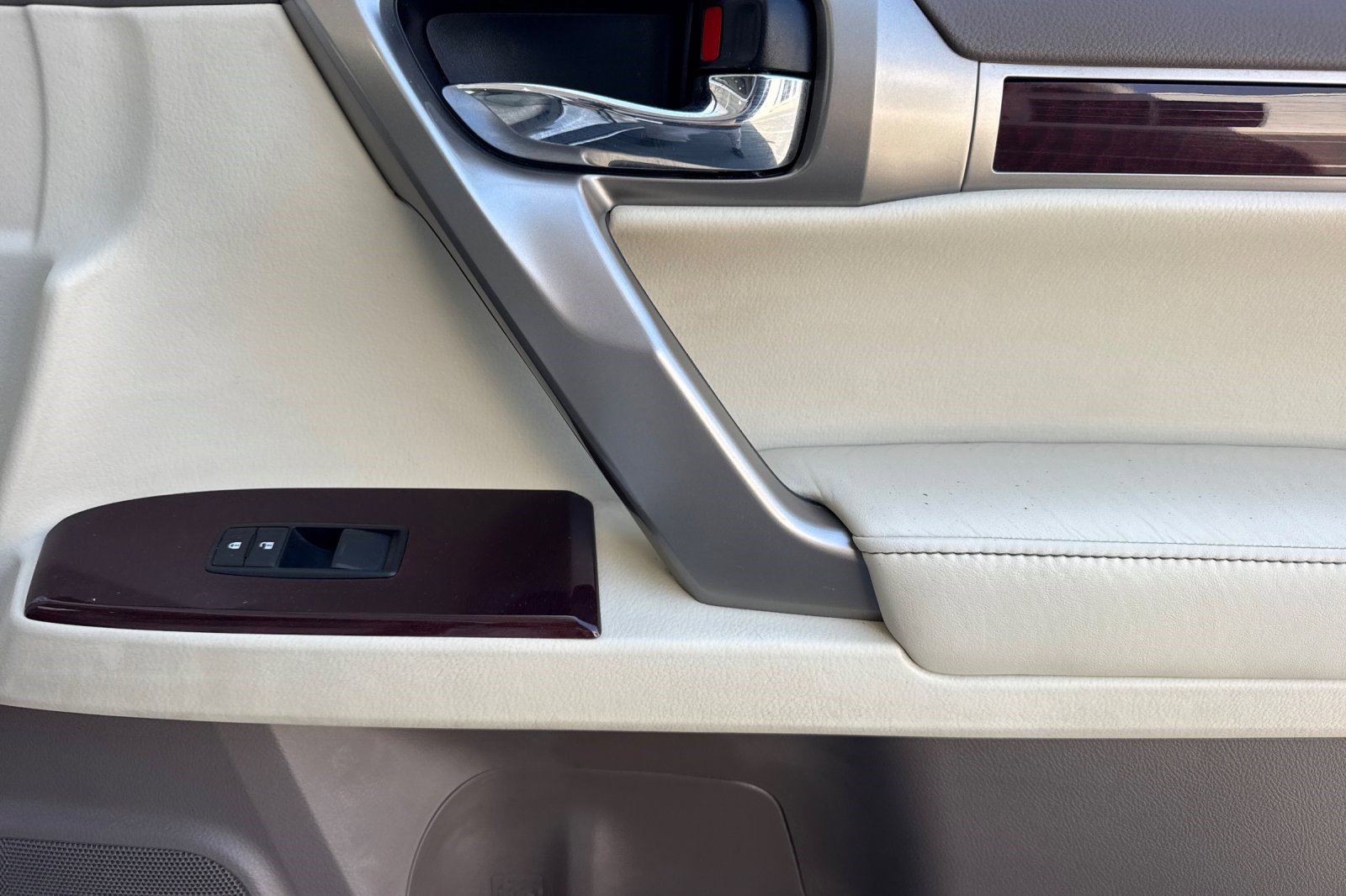Used 2019 Lexus GX 460 Premium w/ Premium Package AWD/4WD image 22