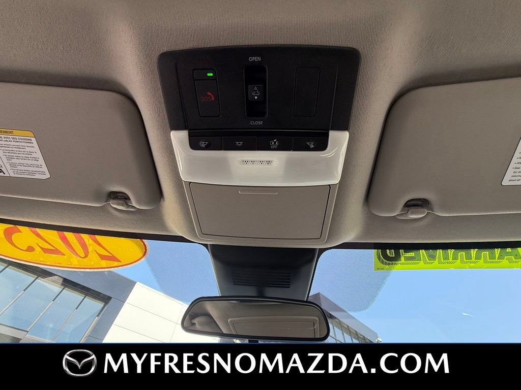 Used 2025 Nissan Sentra SR w/ SR Premium Package FWD image 30