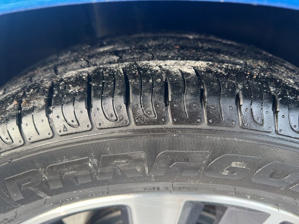 Certified 2023 Nissan Versa SV image 38