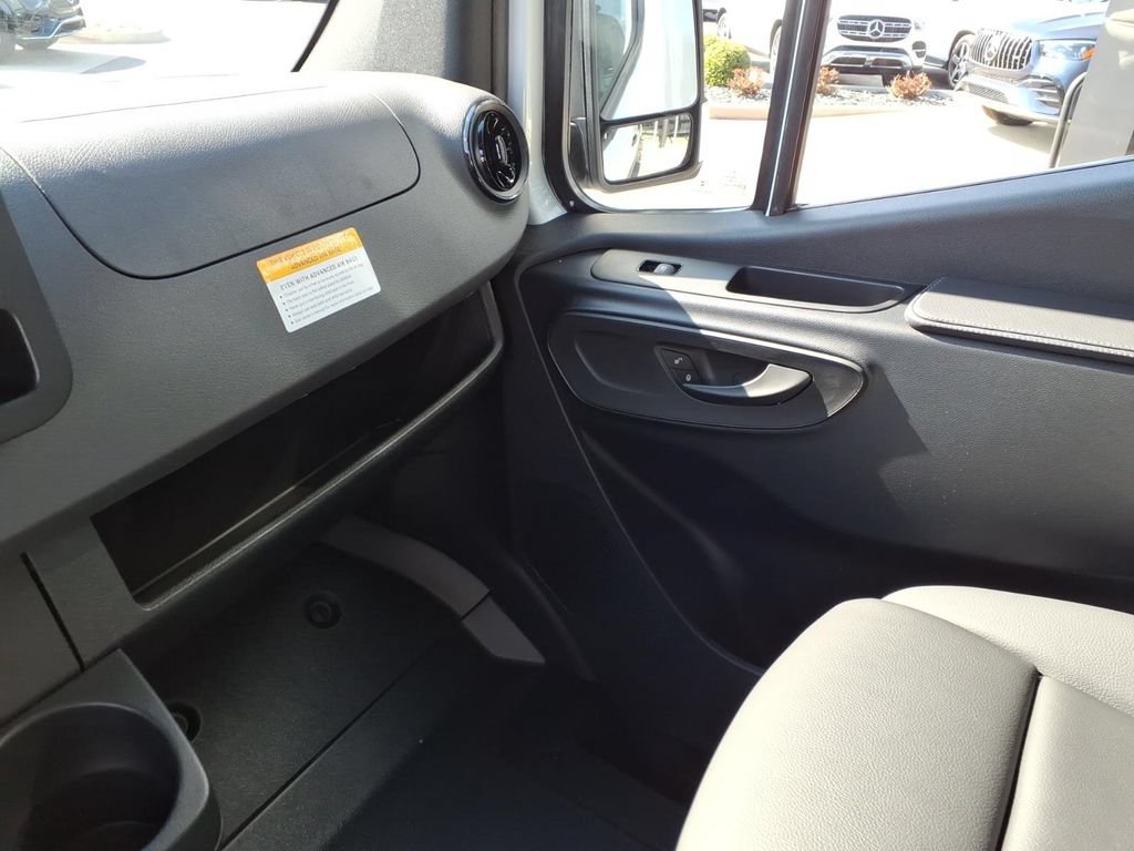 Used 2026 Mercedes-Benz Sprinter 2500 image 24