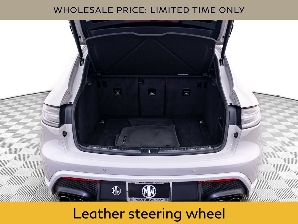 Used 2023 Porsche Macan GTS AWD/4WD image 31