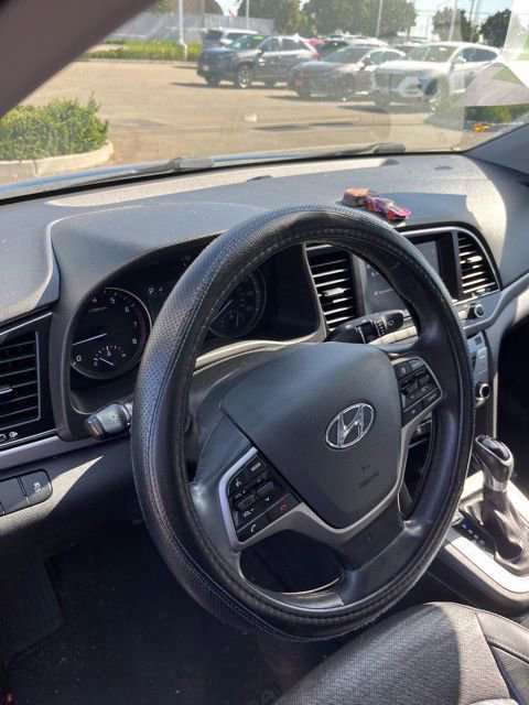 Used 2017 Hyundai Elantra Limited FWD image 11