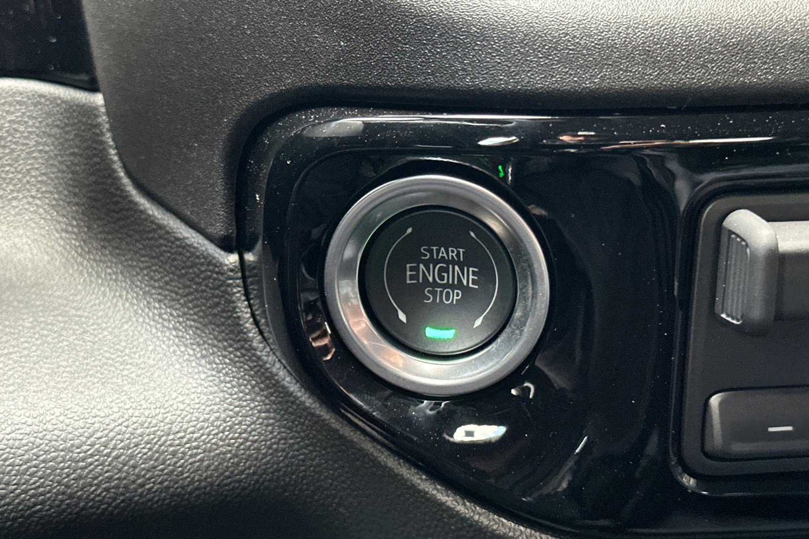 New 2025 Chevrolet Silverado 1500 LT w/ Texas Edition Plus image 25