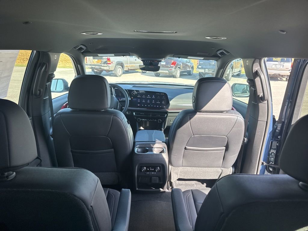 New 2026 Chevrolet Traverse Z71 w/ Driver Confidence Package image 13