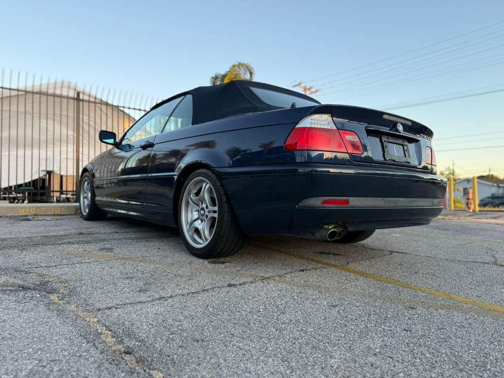 Used 2004 BMW 330Ci Convertible image 14