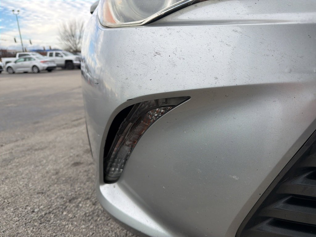 Used 2015 Toyota Camry XLE image 16