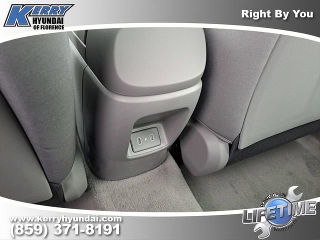 New 2026 Hyundai Elantra Blue image 11