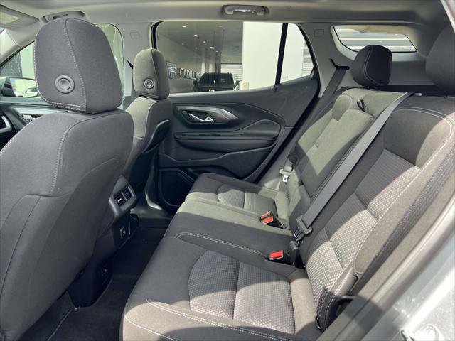 Used 2023 GMC Terrain SLE w/ Driver Convenience Package image 12