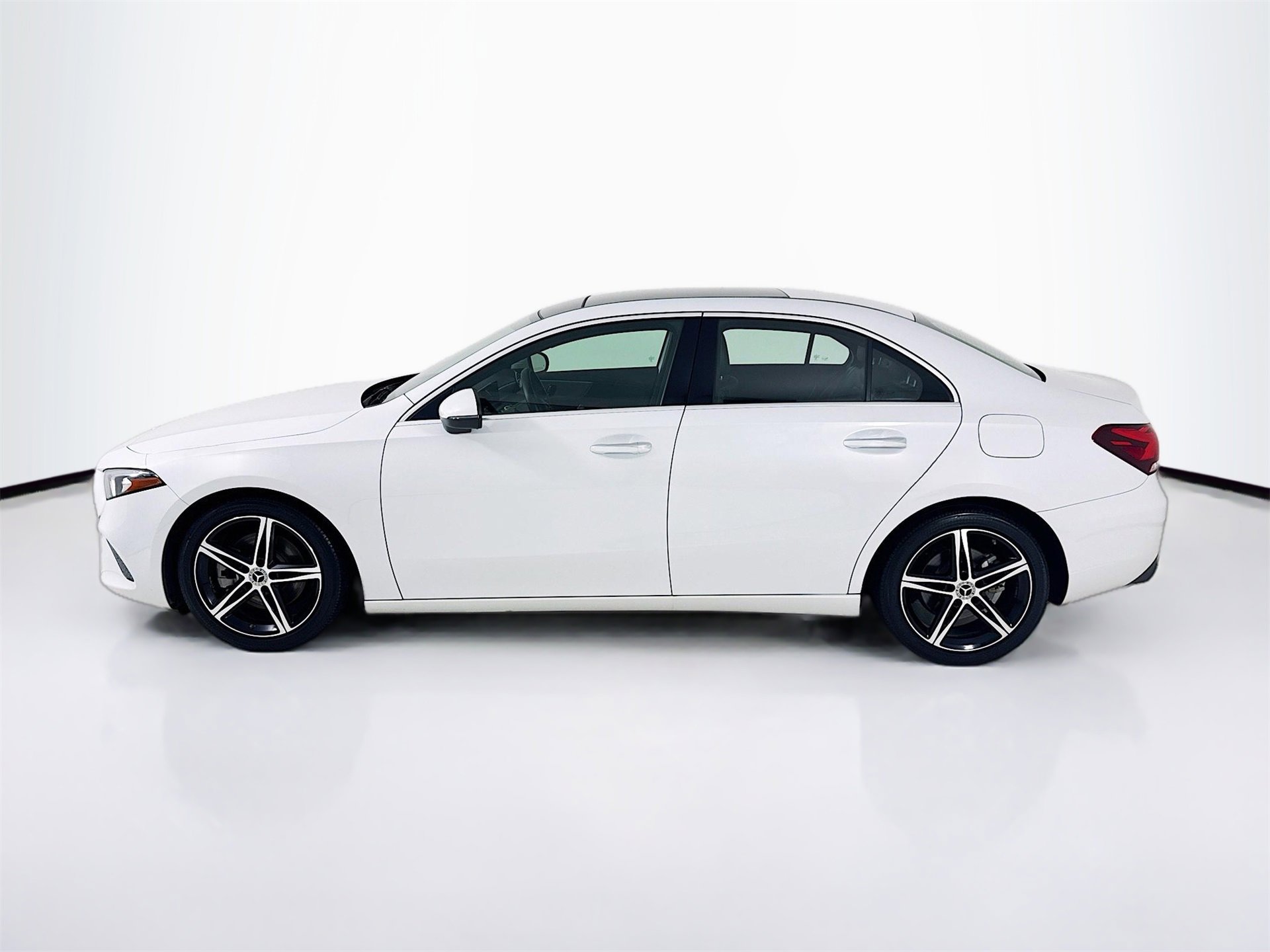 Used 2020 Mercedes-Benz A 220 image 5