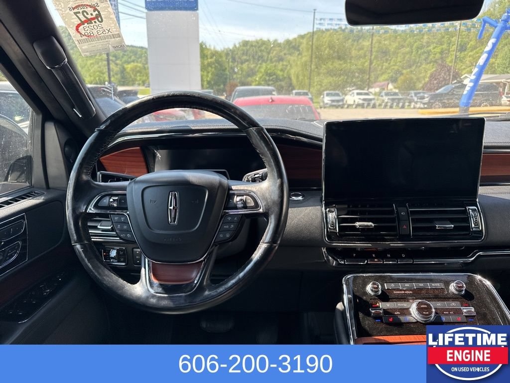 Used 2023 Lincoln Navigator Reserve AWD/4WD image 15