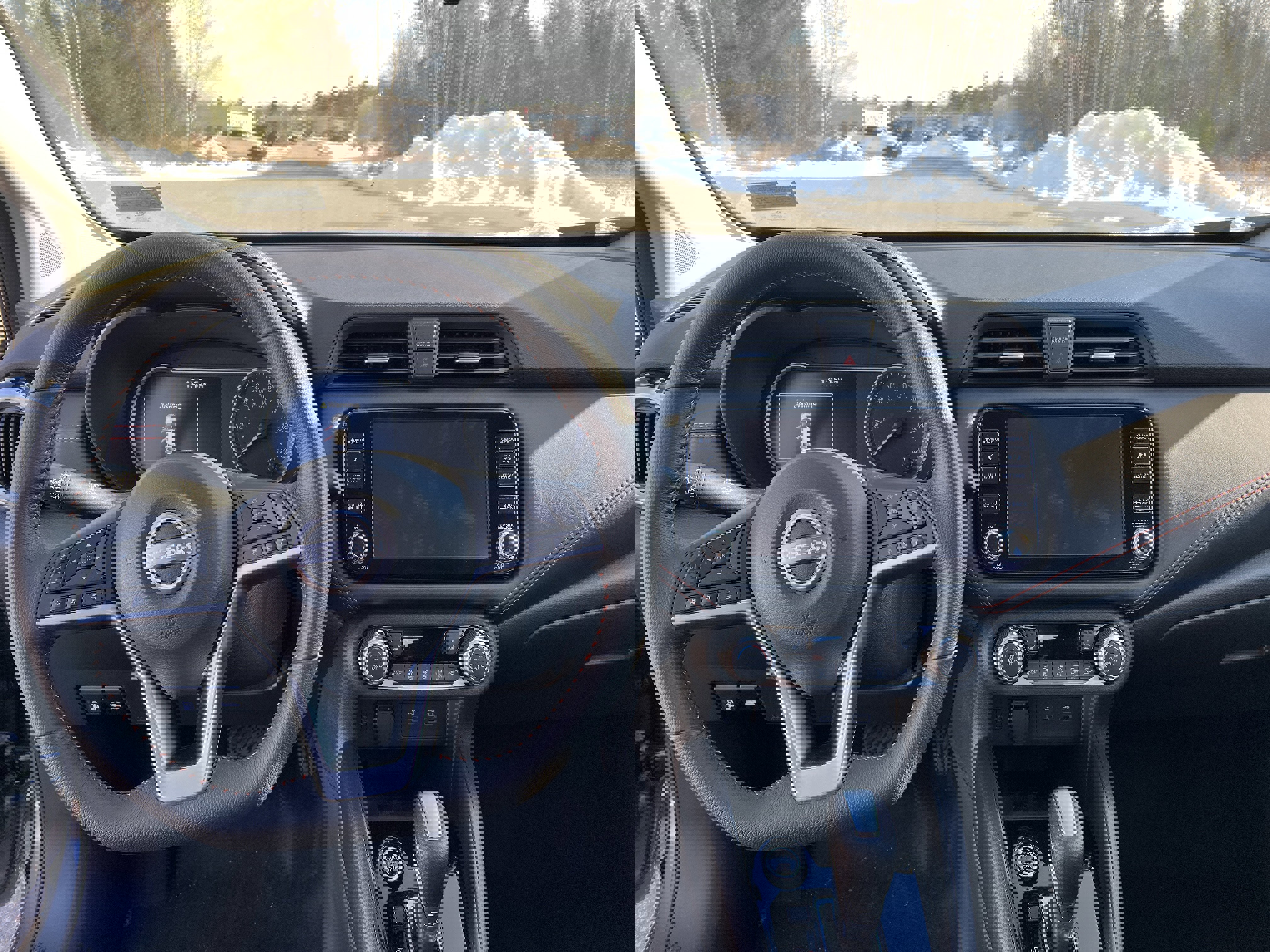 New 2025 Nissan Versa SR w/ Trunk Package image 3