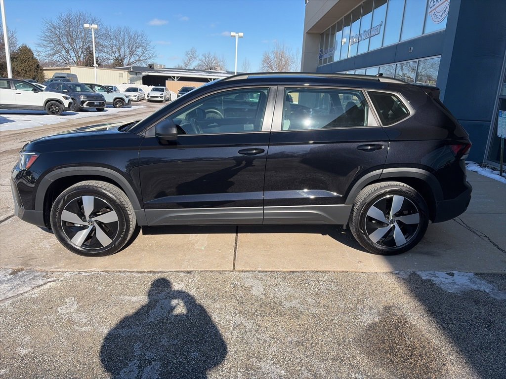 Certified 2025 Volkswagen Taos S image 5